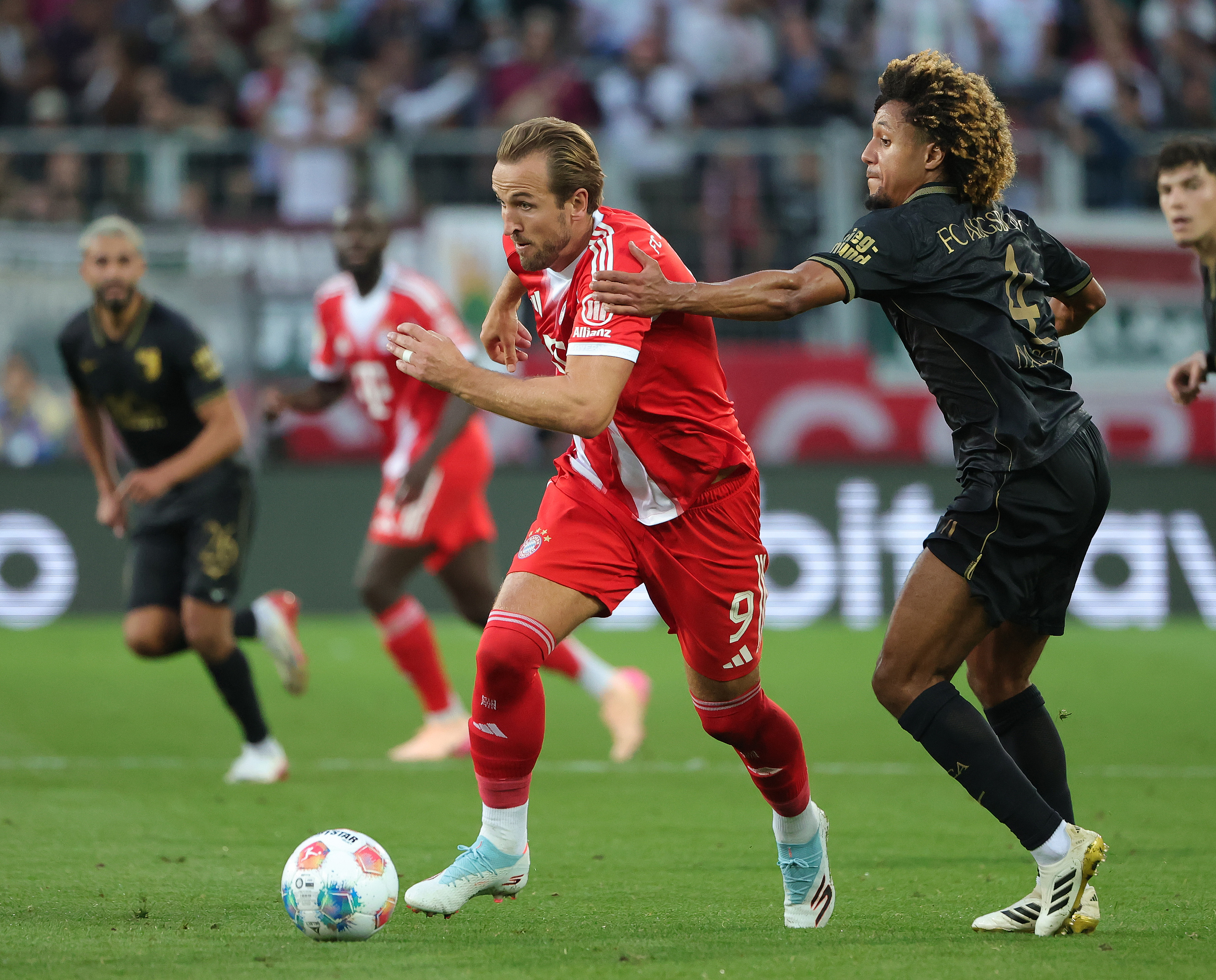 关于拜仁慕尼黑德甲击败弗赖堡凯恩远射得分的信息 关于拜仁慕尼黑德甲击败弗赖堡凯恩远射得分的信息